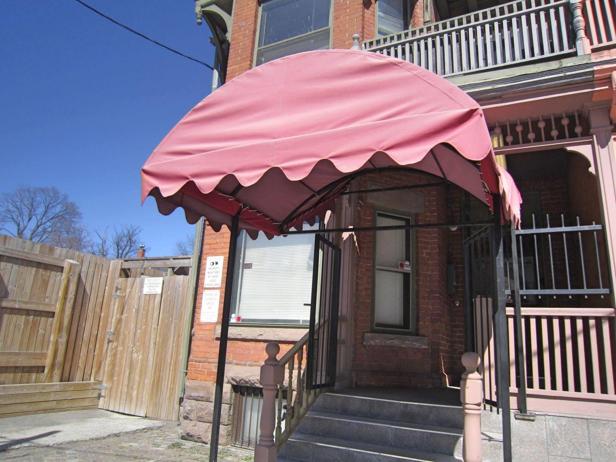 Spadina 11 Guesthouse Торонто Екстериор снимка
